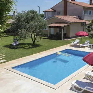 https://apartment-karin.in-istria.net