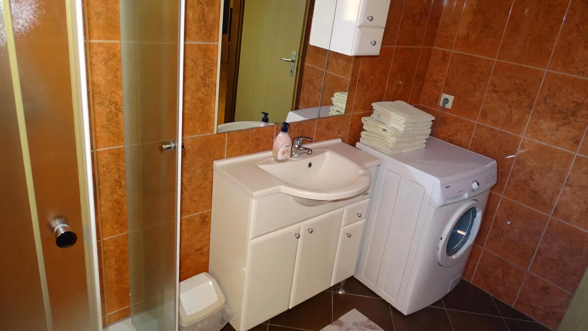 Apartments Luna Sukošan