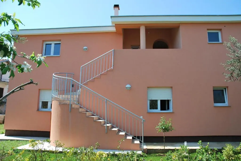Apartments Luna Sukosan