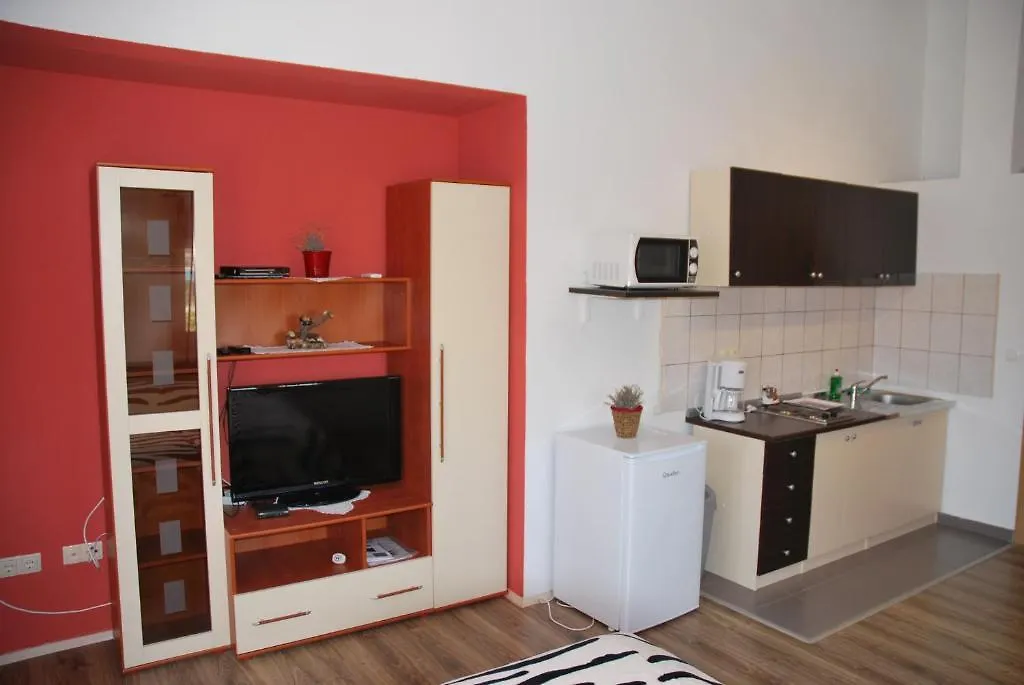 Apartments Luna Sukosan
