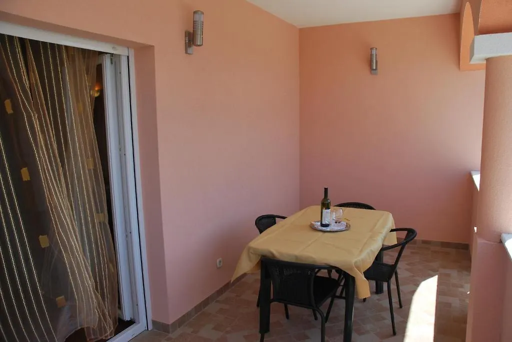 Apartments Luna Sukošan 0*,