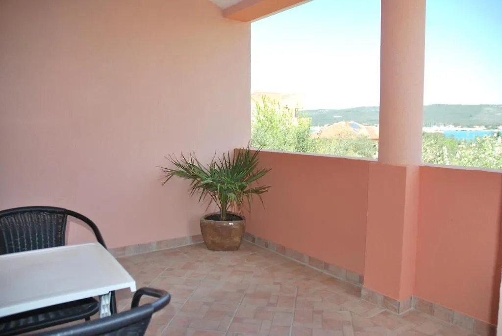 Apartments Luna Sukosan Croatia